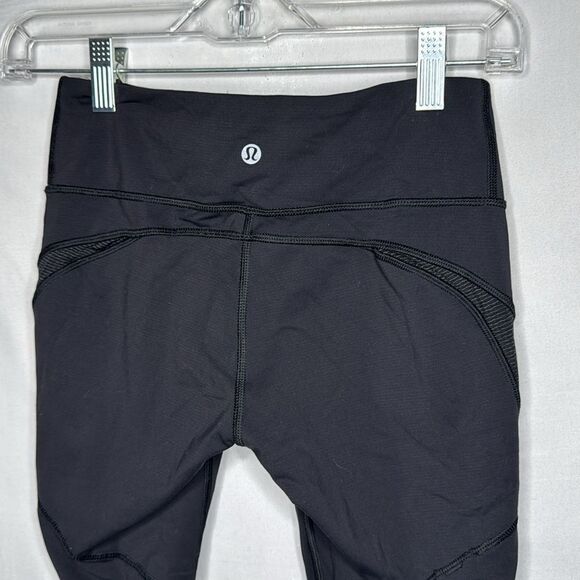 Lululemon Black Mesh Ventilation Run Active Gym Cropped Leggings. Size 4. - Picture 6 of 7